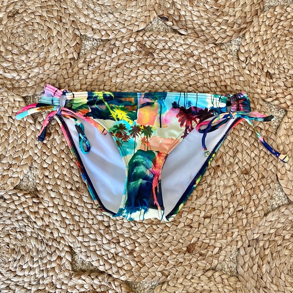 Raisins | Tropical Bikini Bottom